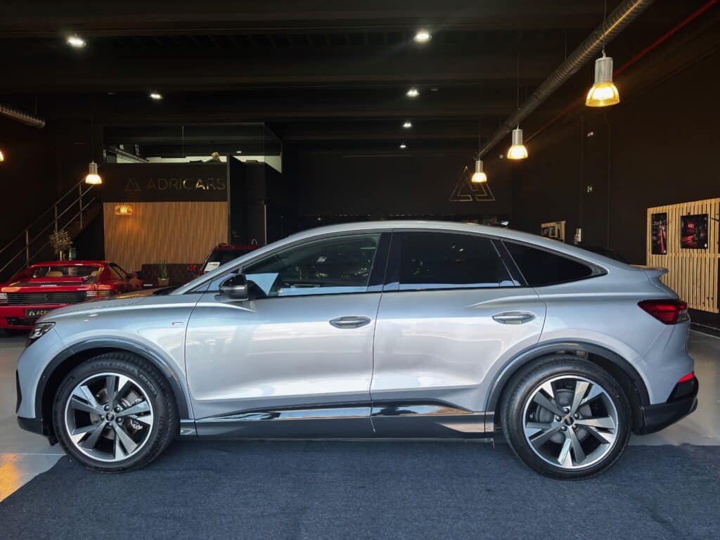 AUDI Q4 SPORTBACK