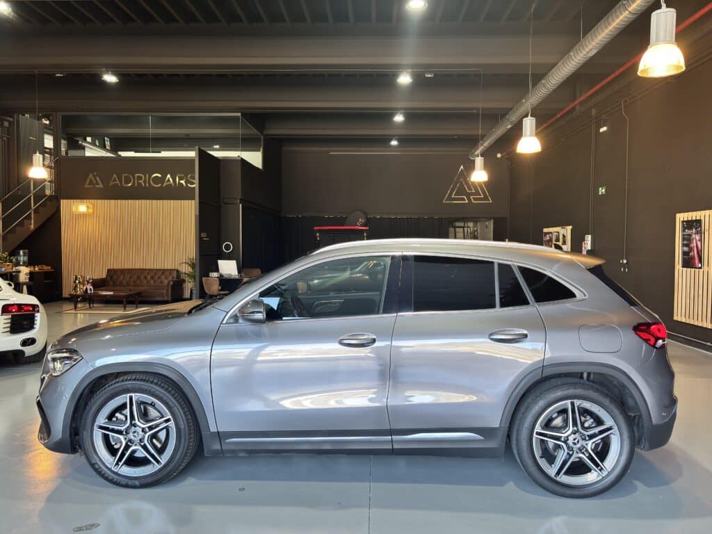 MERCEDES GLA
