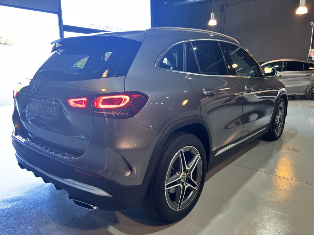 MERCEDES GLA