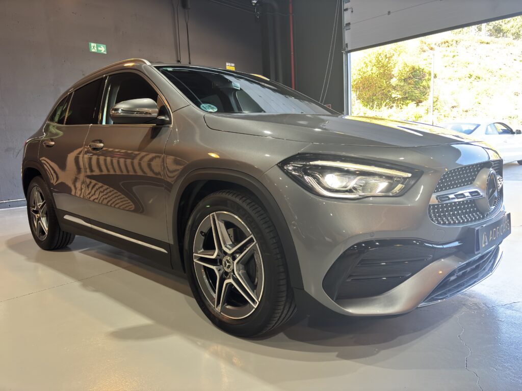 MERCEDES GLA